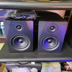 6" power monitors