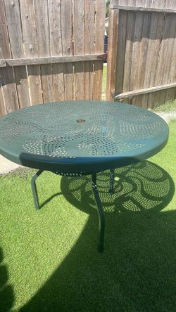 Patio table