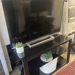 Toshiba Older TV And TV Stand 