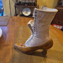 Vintage victorian ceramic bootshoe with laces,9" tall