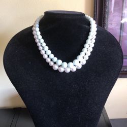 Elegant Faux Pearls Necklace