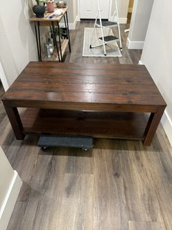 Coffee Table NEED GONE