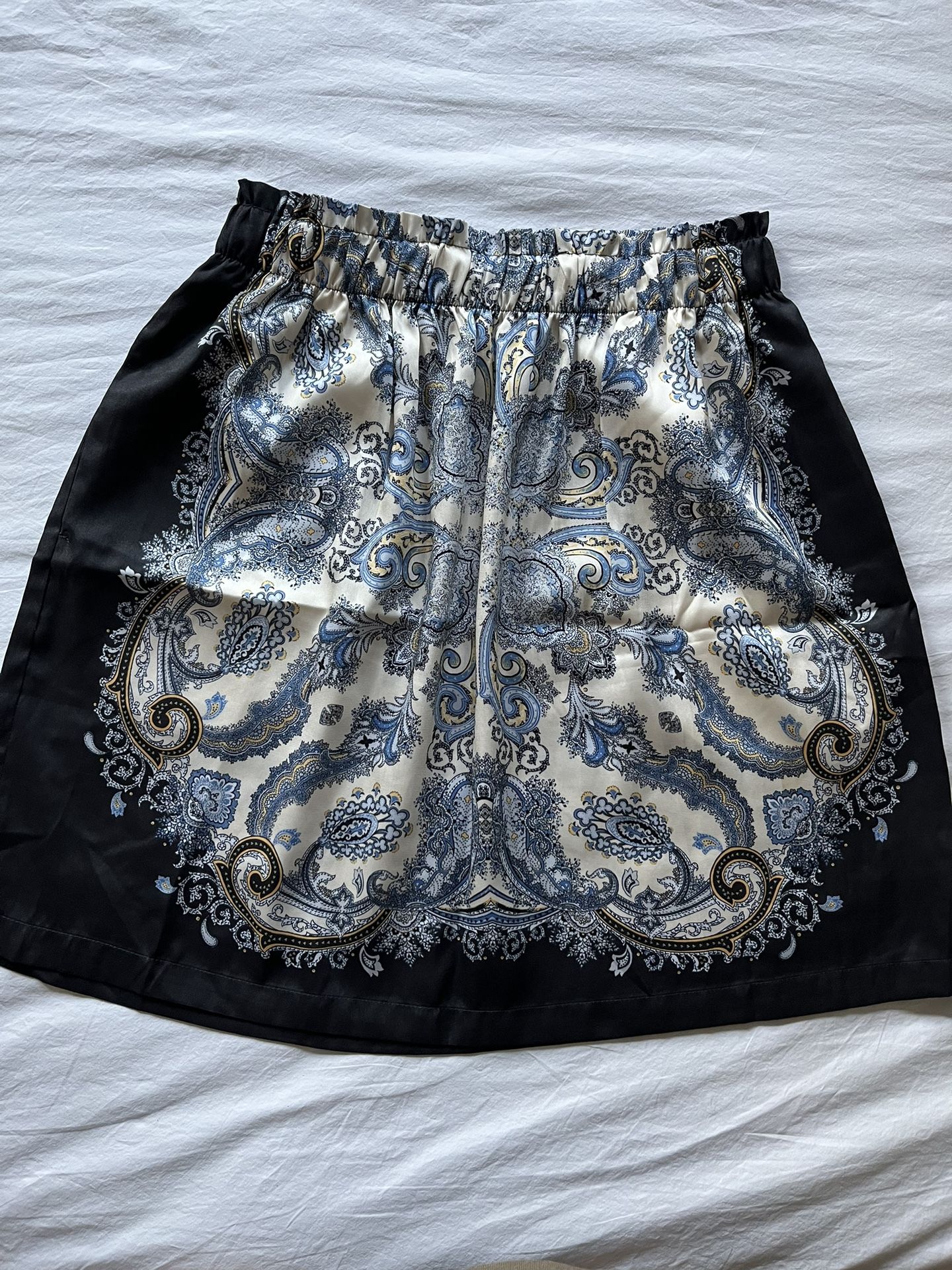 H&M Skirt With Pockets Size S