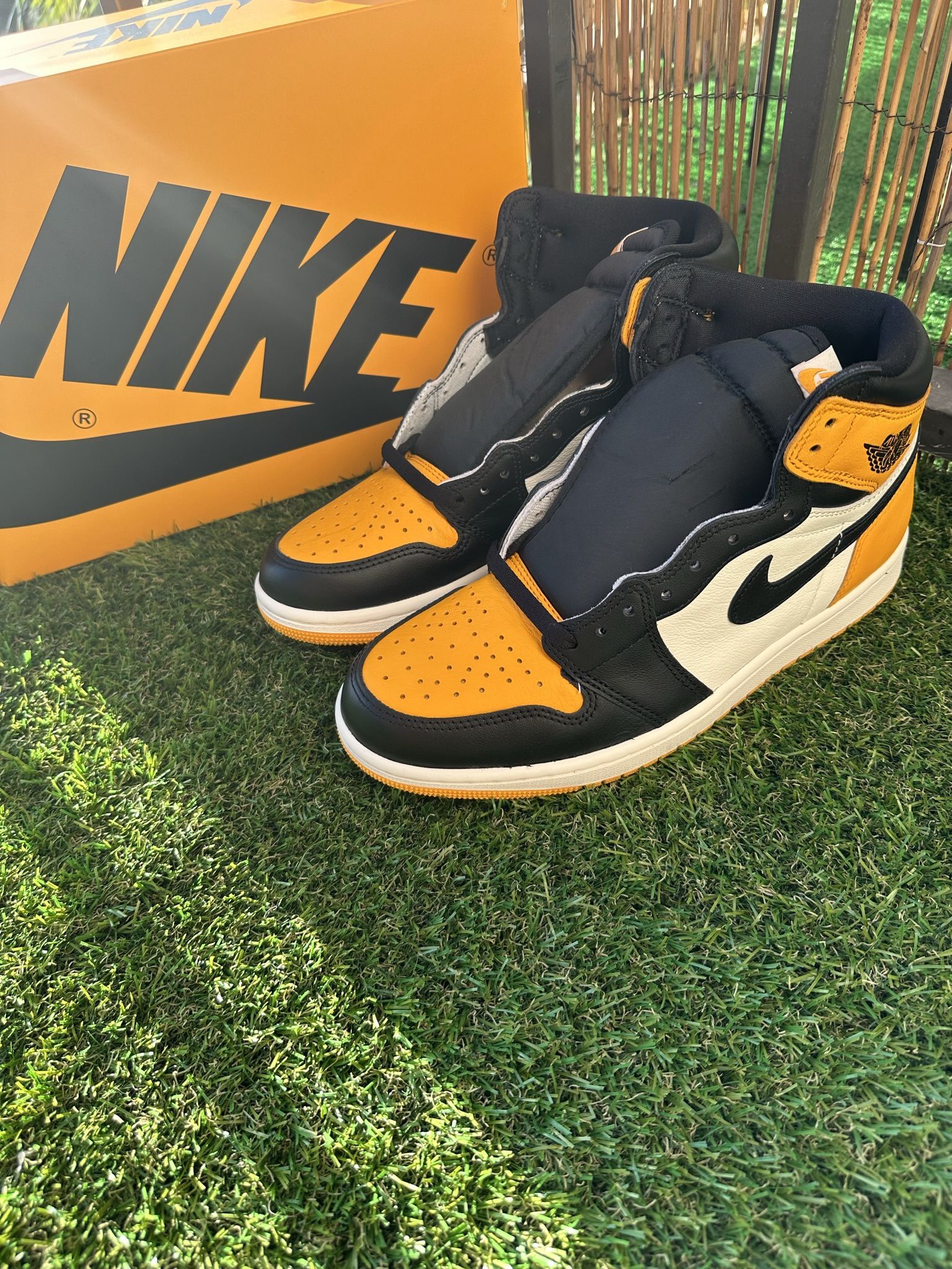 Jordan 1 High Taxi Size 56.57