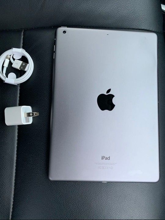 iPad Air 1, Wi-fi internet Access, Excellent Condition.