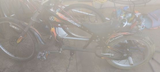 Schwinn Stingray Chopper Bike