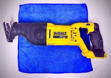 DEWALT 20V MAX Cordless Reciprocating Saw (Tool Only)