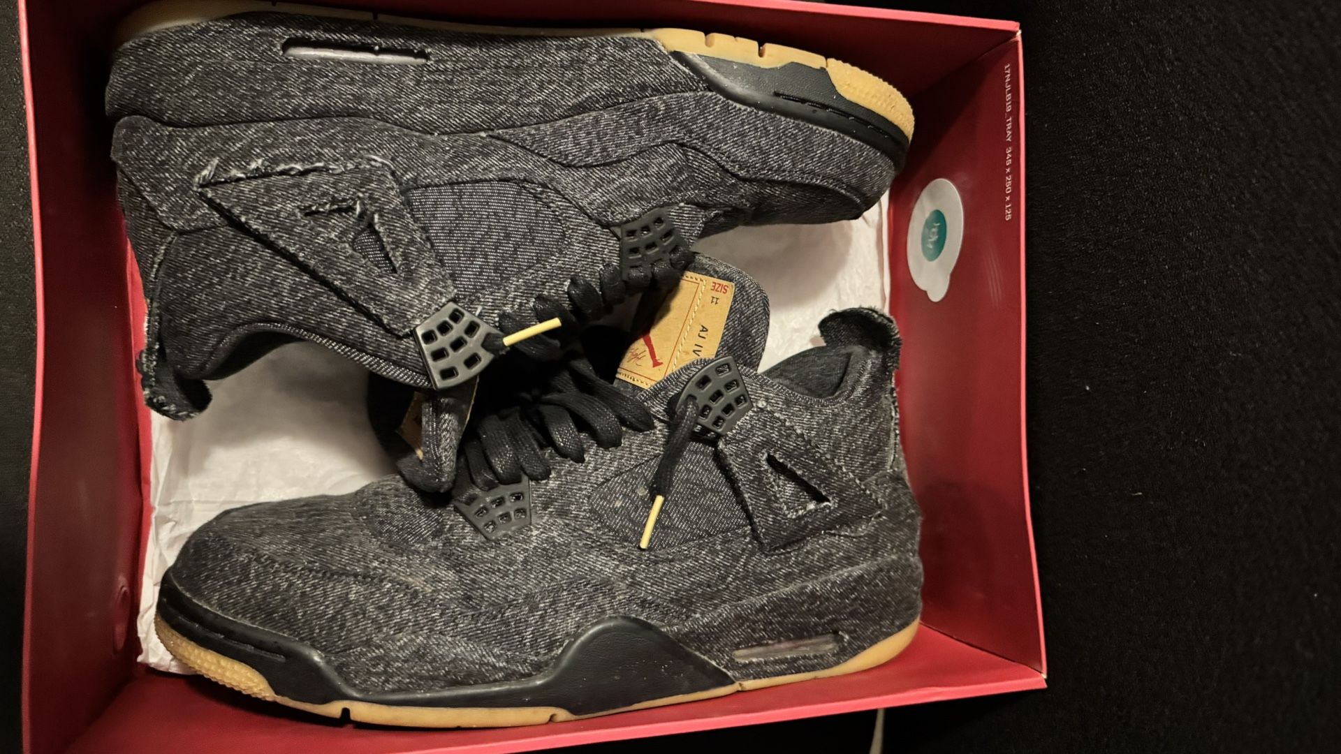 Jordan 4 Retro Levi's Black (Levi's Tag) Size 11