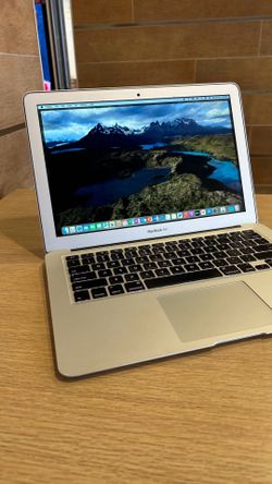 Apple MacBook Air 13” i5/8GB/256GB SSD $180