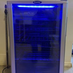 Mini Fridge 