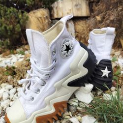 Converse Run Star Motion Hi White Black Gum Unisex Worn Once! Mens 5/Wos 6.5