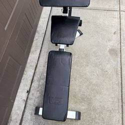 QUAD AND HAMSTRING LEG EXTENSION