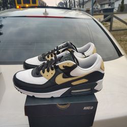$120  Local Pickup   Nike Air Max 90 Made By You New Orleans Saints Edition Size 10.5 OG Boxl  No Trades Price Is Firm 
