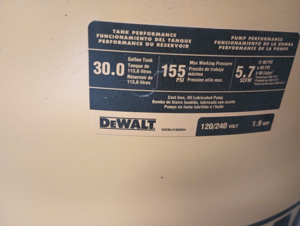 DeWalt 1.9 RHP 30 Gallon Portable Vertical Air Compressor DXCMLA1983054