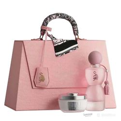 A new Arabic perfume that is popular in the Gulf countries