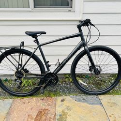 Specialized Sirrus Sport Mountain Bike for Sale in Tacoma WA