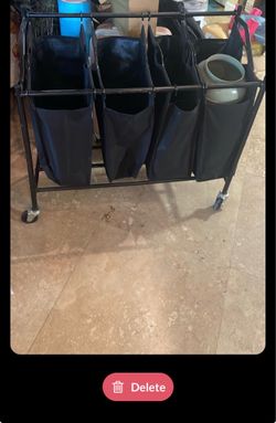 Laundry sorter