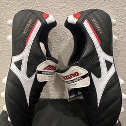 Mizuno Morelia FG 