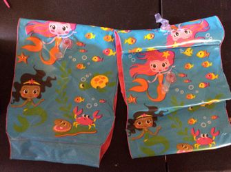Kids arms floats