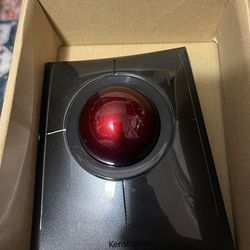 Kensington SlimBlade™ Pro Wireless Trackball, Rechargeable Battery, Bluetooth 2.4GHz Connection Options (K72080WW)