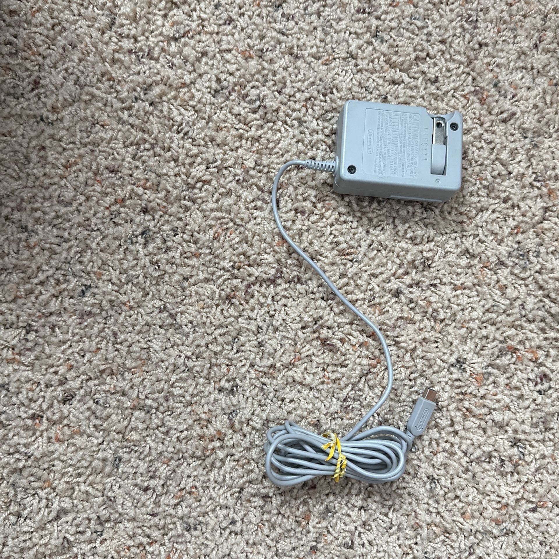 Nintedo DS / 3DS Charger