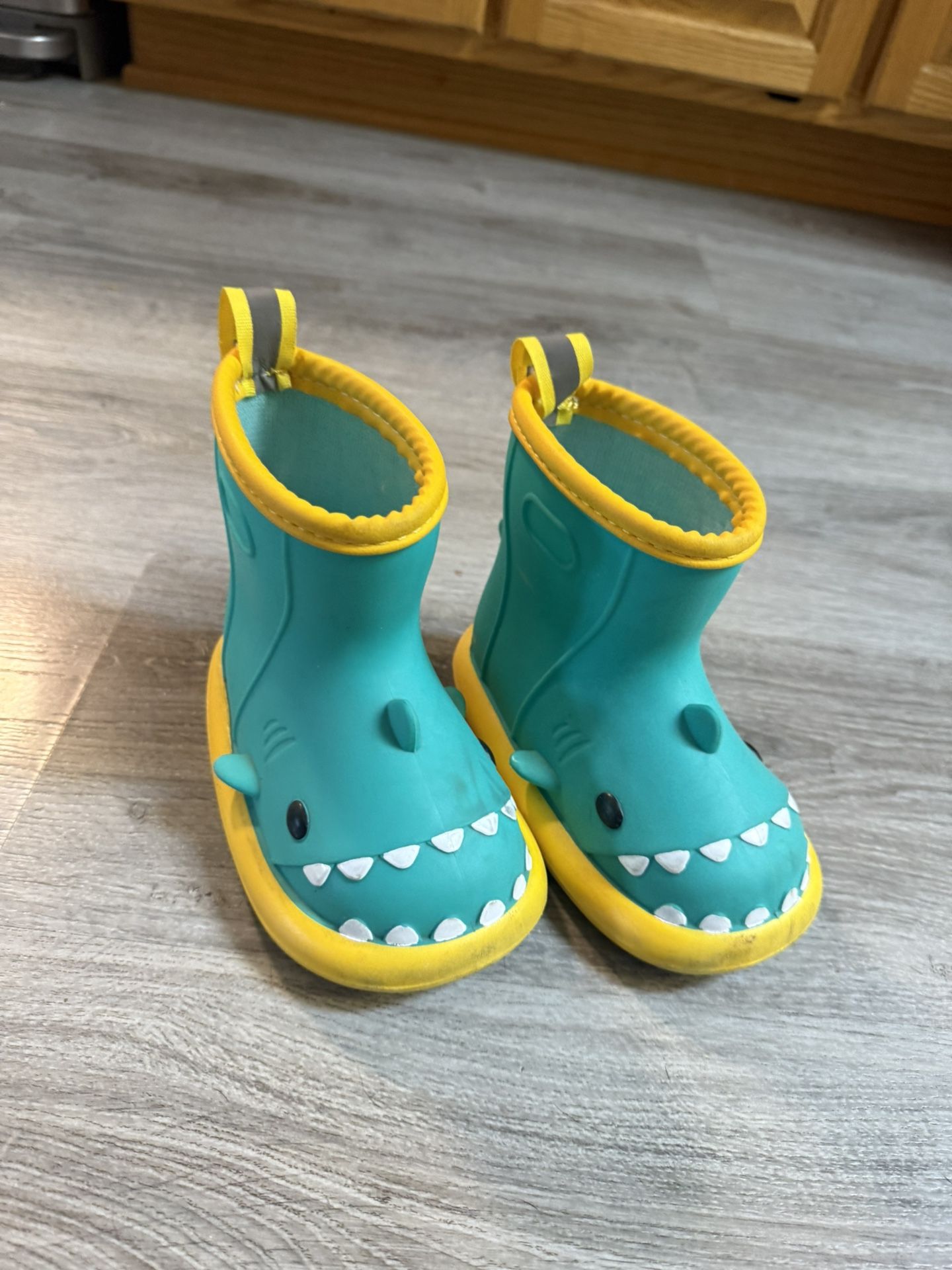 All Items Are $5-10 Only! Shoes, Toys, Sandals