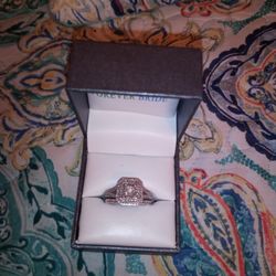 Engagement Ring And Wedding Band Set Size 7