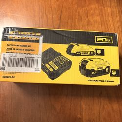 Dewalt battery & charger combo pack brand new