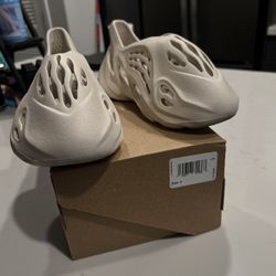 Adidas Yeezy Foam Rnnr Sand