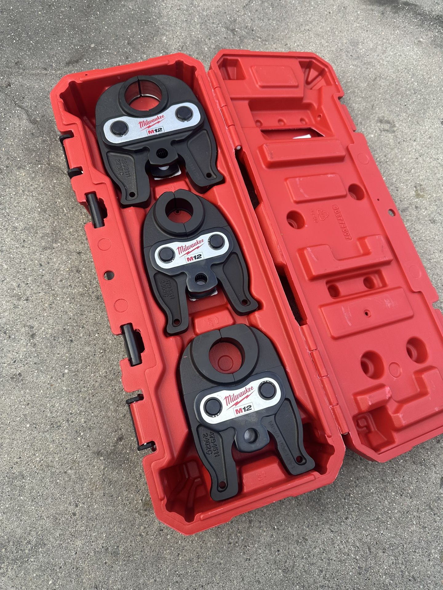 Milwaukee 1/2 in. - 1 in. IPS BIP Press Tool Gas Jaw Kit for M12 Force Logic Press Tool ProPress $579