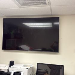 LG 65” Smart Tv 4K With Network And WiFi 