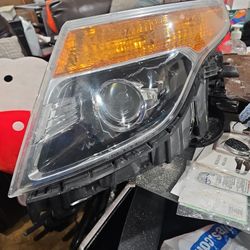 Ford Explorer 2011-2016 Lt Side Headlight 