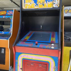 Ms Pac-Man And Pac-Man Arcade Machine