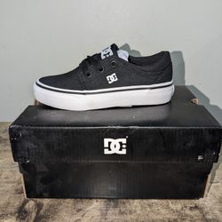 DC Shoes. Size 11.5 In Youth