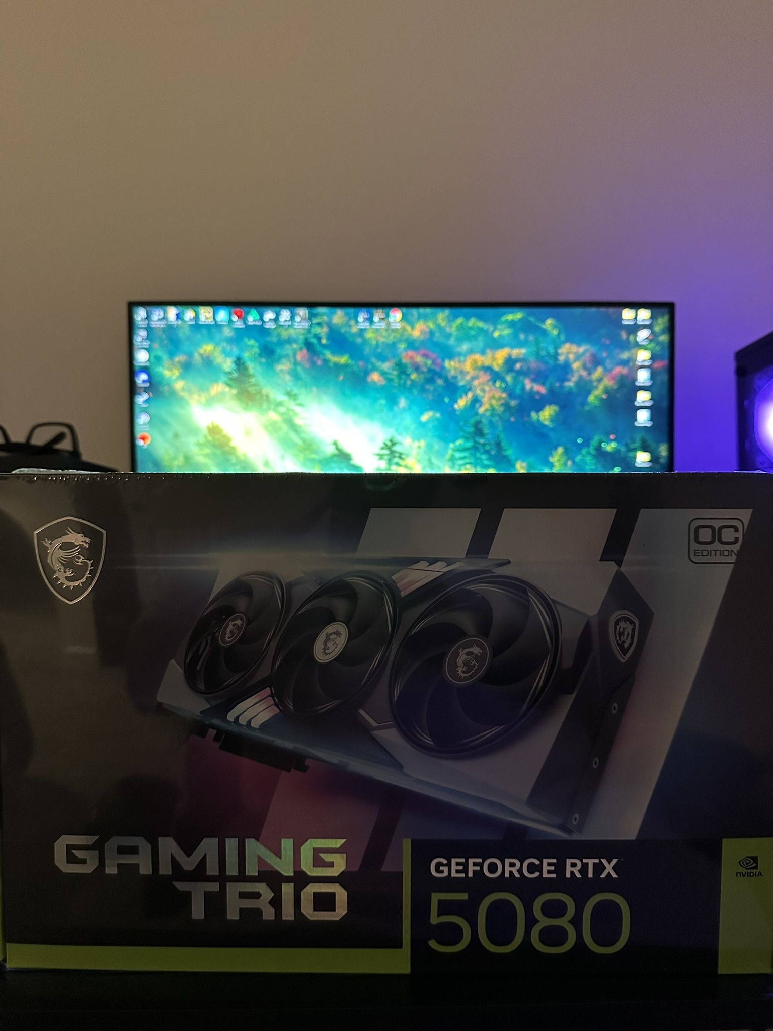 RTX 5080 Gaming Trio RGB