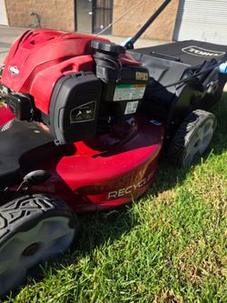 Toro Recycler Gas 22"IN RECYCLER SELF PROPELLED Lawn Mower