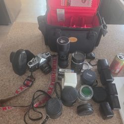 Vintage 35mm Camera With Lenses Bag Accessories 