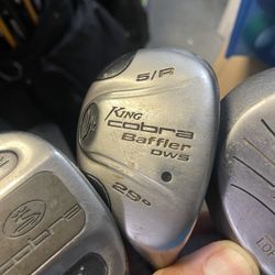 Cobra 3 pc golf set in right handed , 5/7 wood plus driver , graphite shafts  