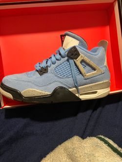 Jordan 4 unc