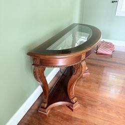 Couch And Table 
