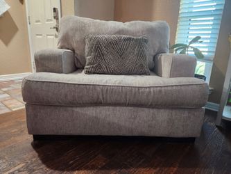 Couch / Chair