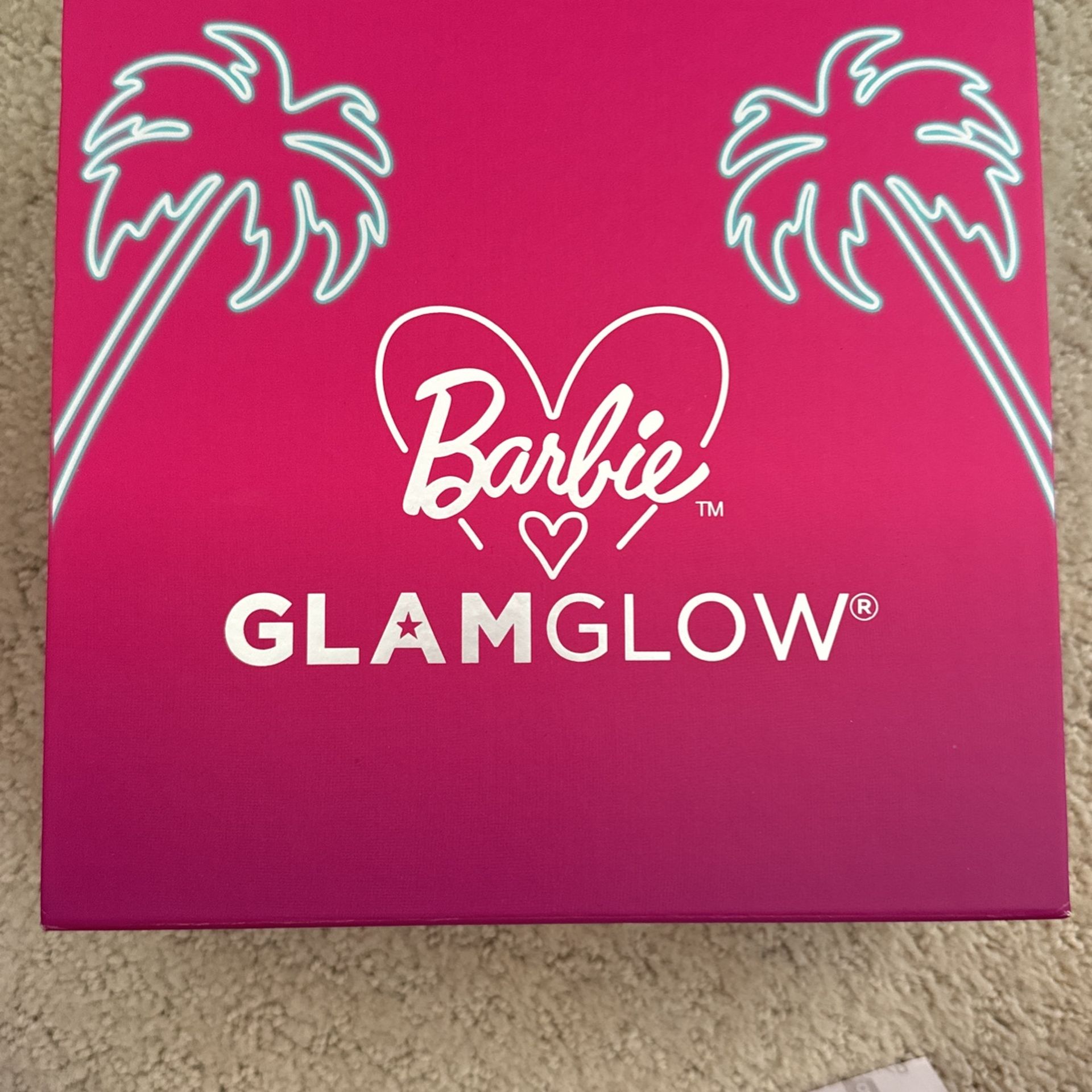 GLAMGLOW Barbie Set