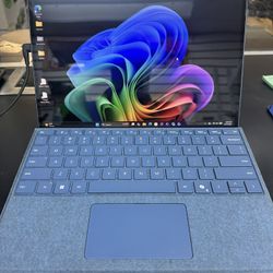 Microsoft Surface Pro 11th Edition Snapdragon X 12 Core 