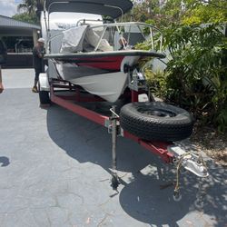 SeaStrike 17 Skiff
