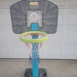 4ft basketball hoop!