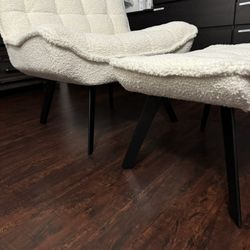 Accent Chair 