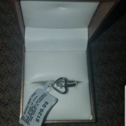 Beautiful Heart Diamond Ring 