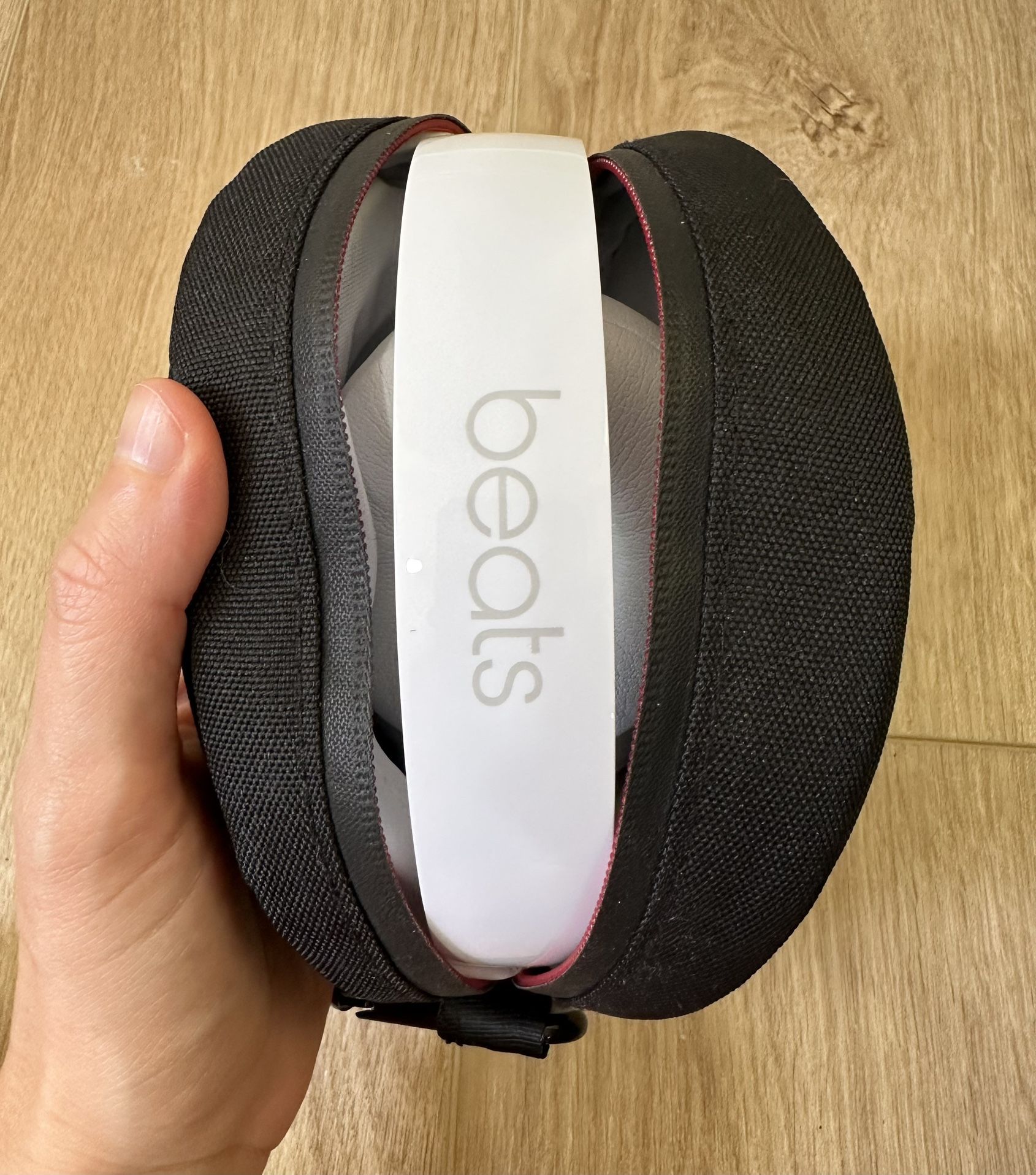 Beats Solo 3 Wireless On-Ear Headphones White