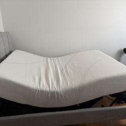 Adjustable bed