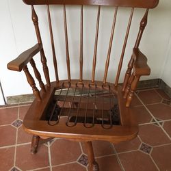 Mid Century Swivel Rocker Chair